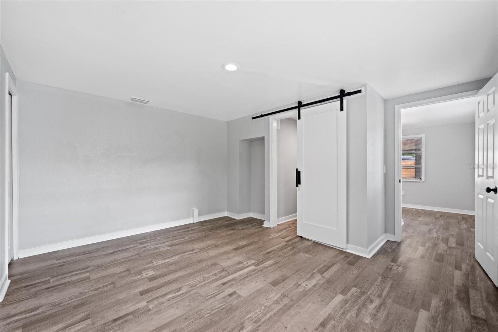 305 E Bougainvillea Ave Property Photo 11