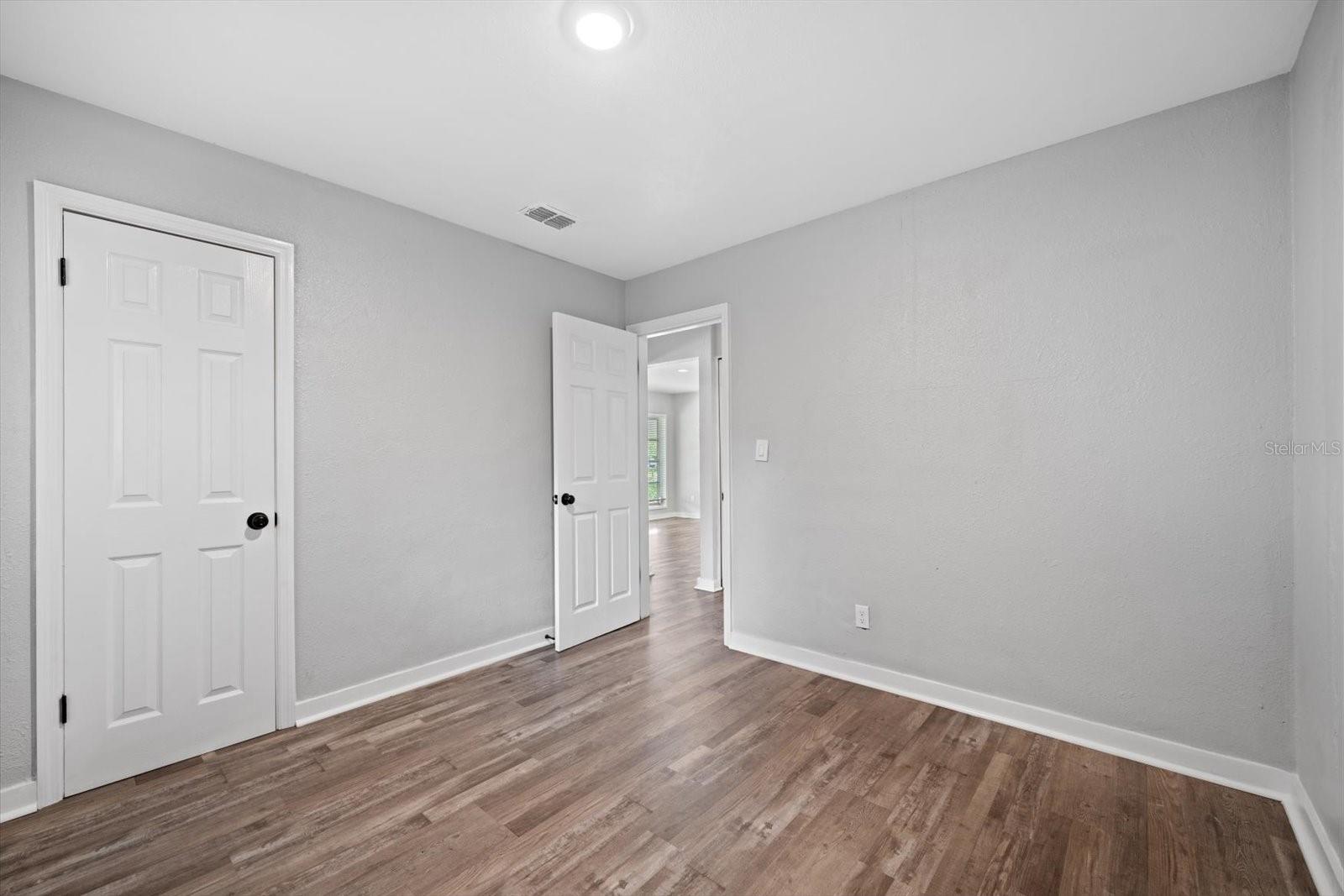 305 E Bougainvillea Ave Property Photo 13