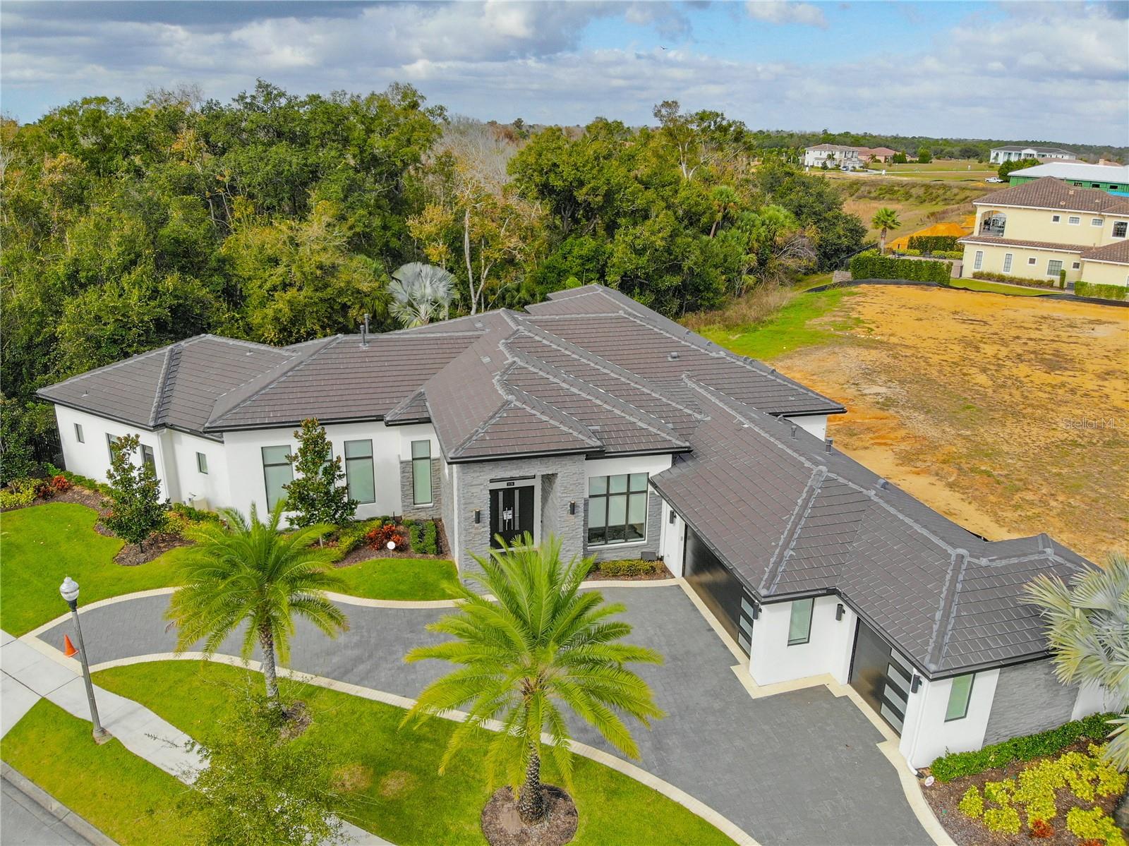 8033 Twin Eagles Loop Property Photo 16