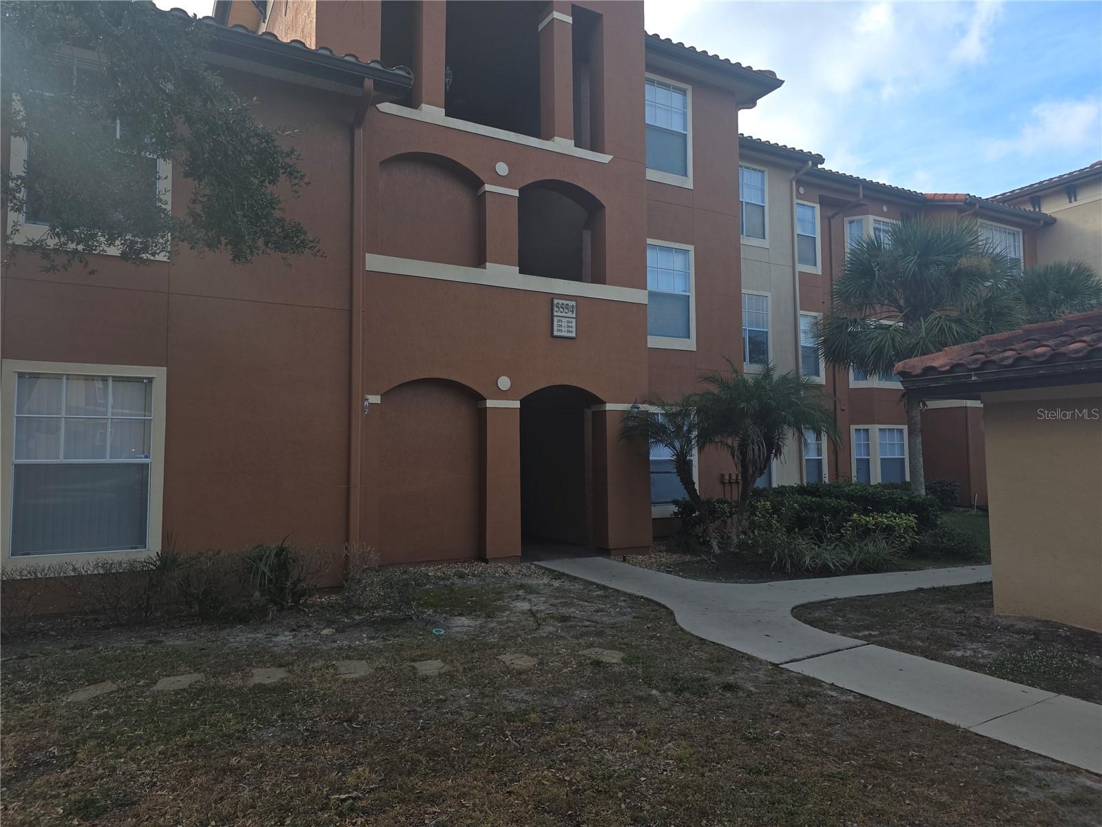 5554 Metrowest Blvd #206 Property Photo 1