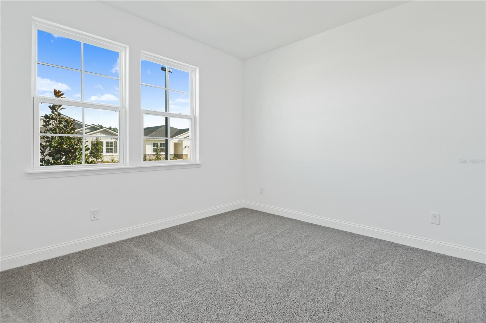 200 Enclave Ave Property Photo 5