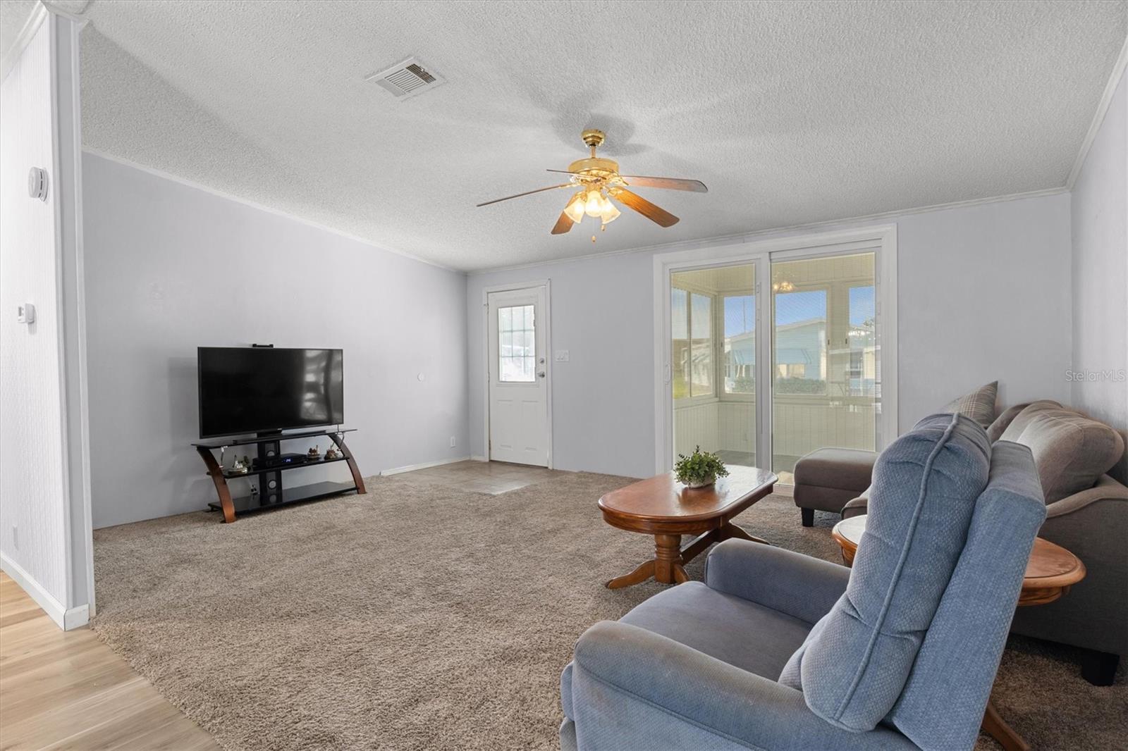 6302 Treasure Valley Loop Property Photo 8