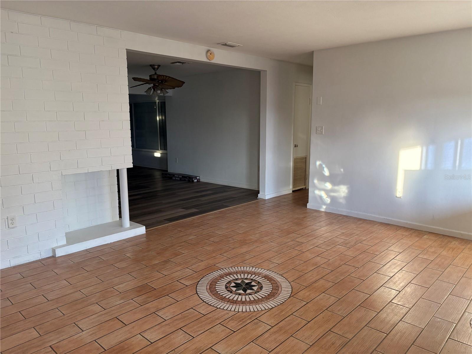 719 Hillside Ave Property Photo 3