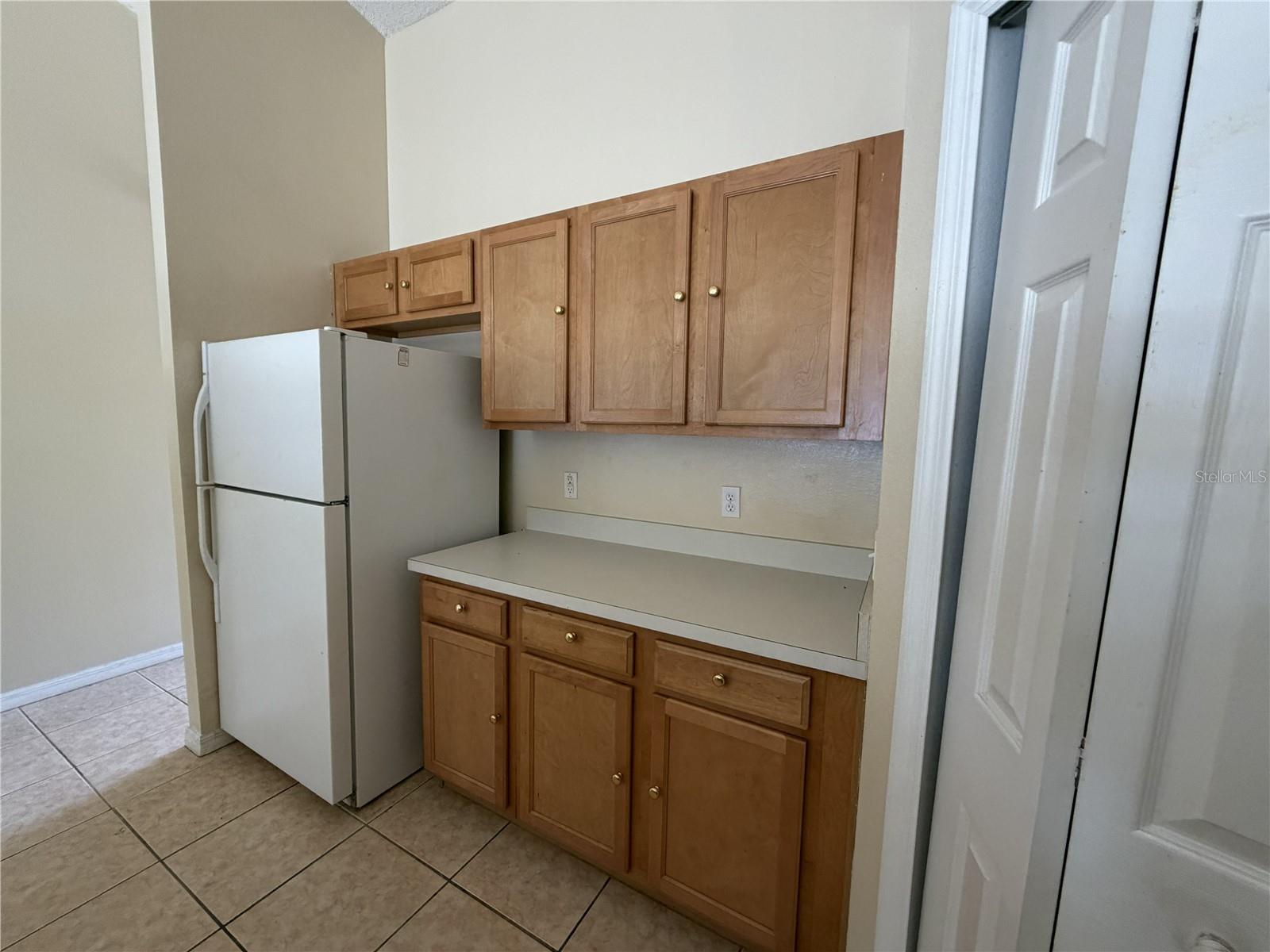 1158 Saint Tropez Ct Property Photo 9
