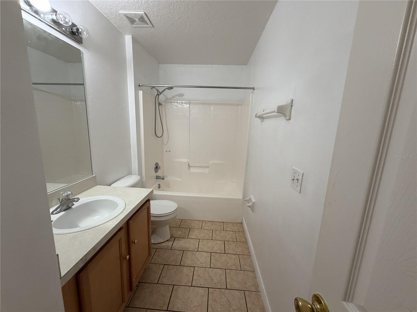 1158 Saint Tropez Ct Property Photo 18