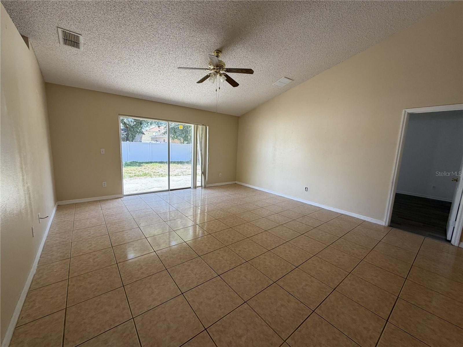 1158 Saint Tropez Ct Property Photo 19