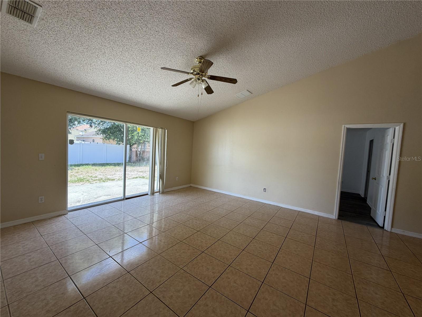 1158 Saint Tropez Ct Property Photo 21