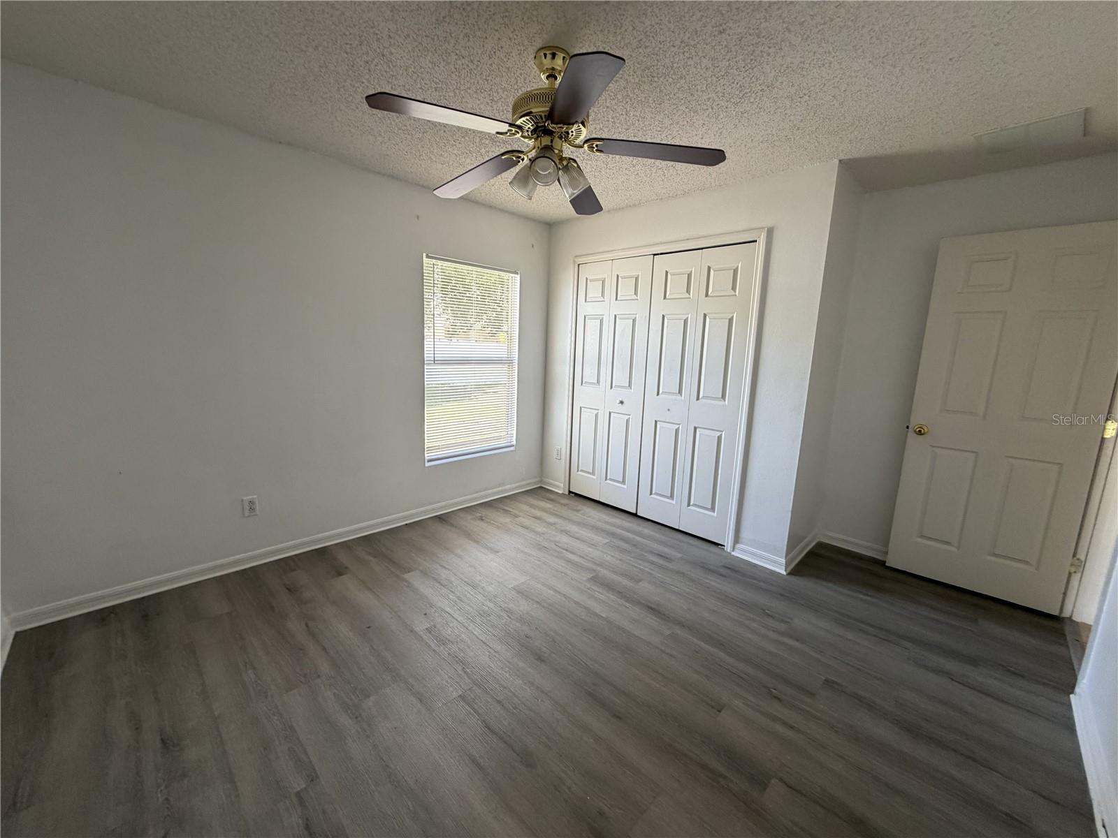 1158 Saint Tropez Ct Property Photo 22