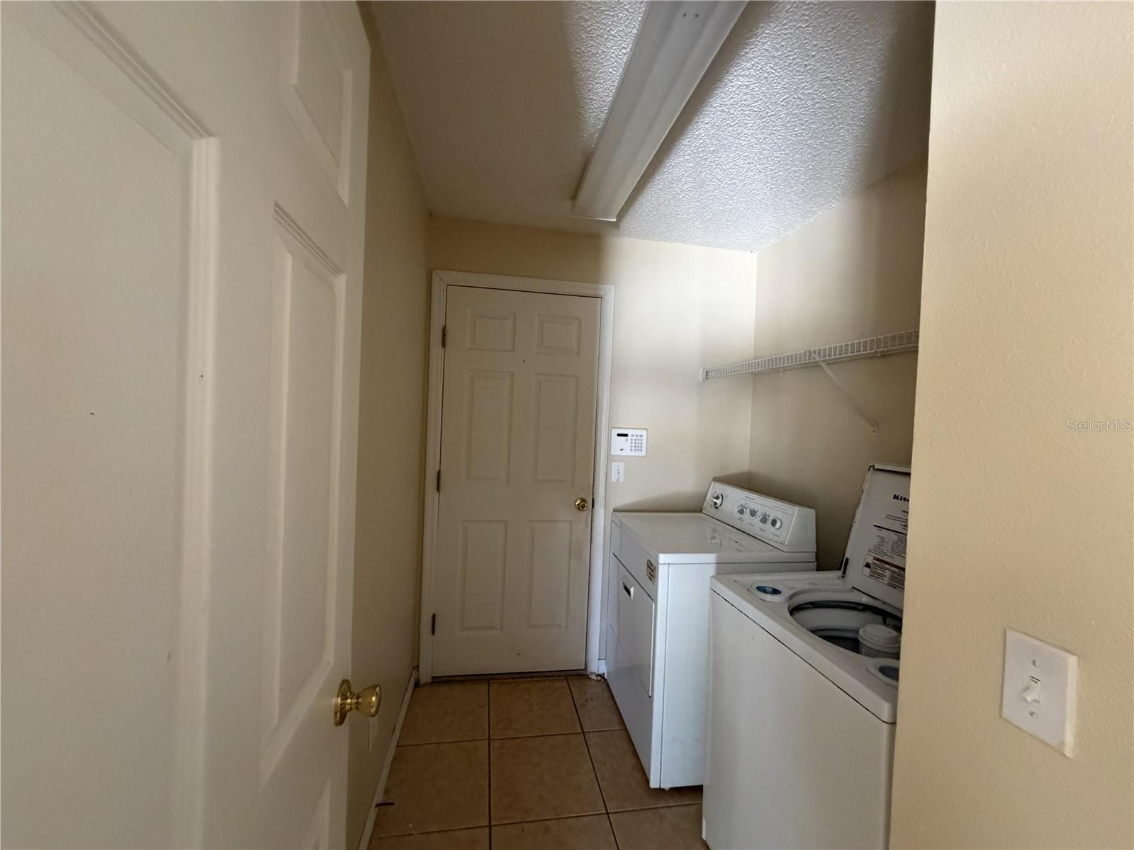 1158 Saint Tropez Ct Property Photo 25