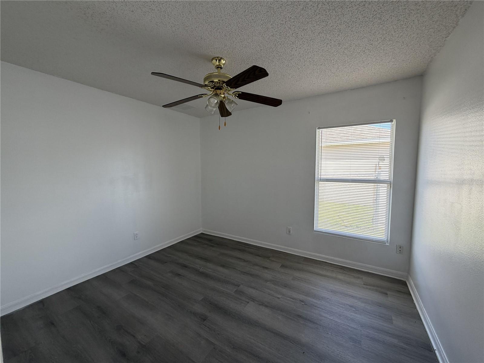 1158 Saint Tropez Ct Property Photo 27