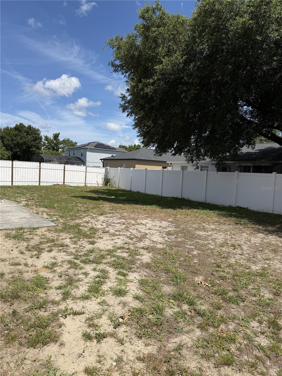 1158 Saint Tropez Ct Property Photo 28