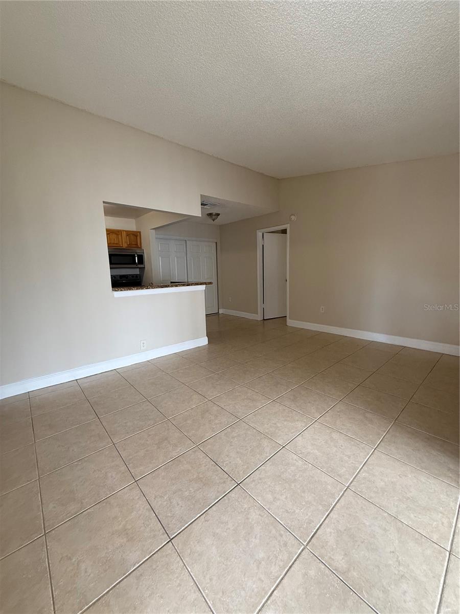 3831 Bowline Cir #204 Property Photo 3