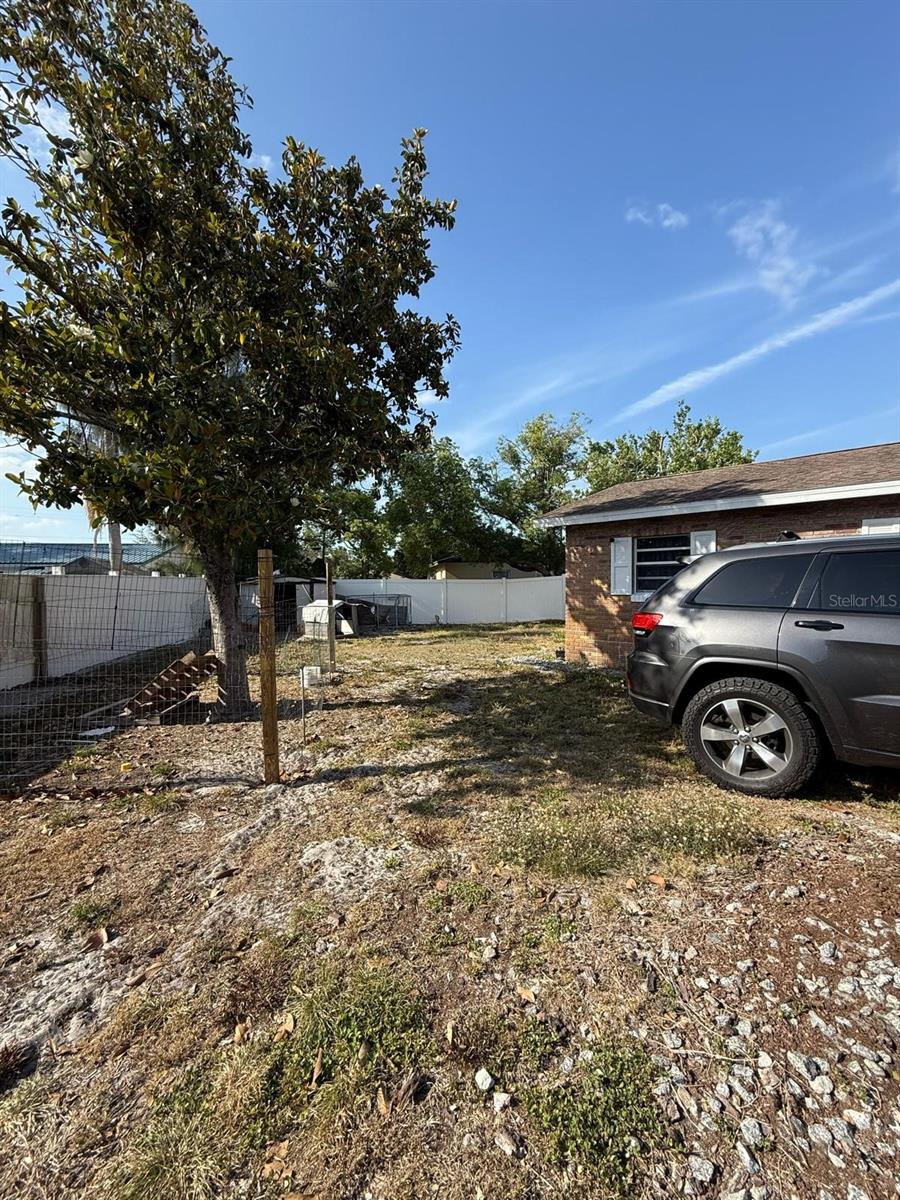 311 Congress Ave Property Photo 14