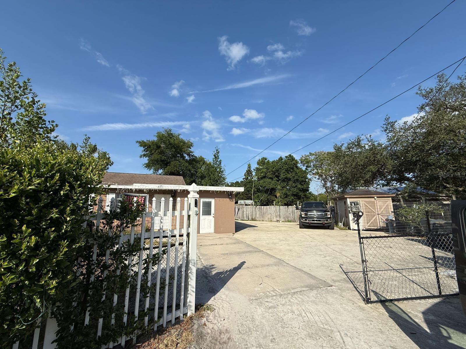 311 Congress Ave Property Photo 15