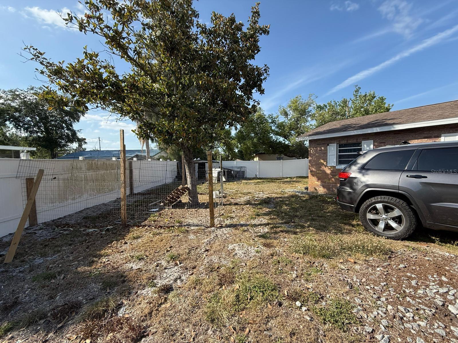 311 Congress Ave Property Photo 16