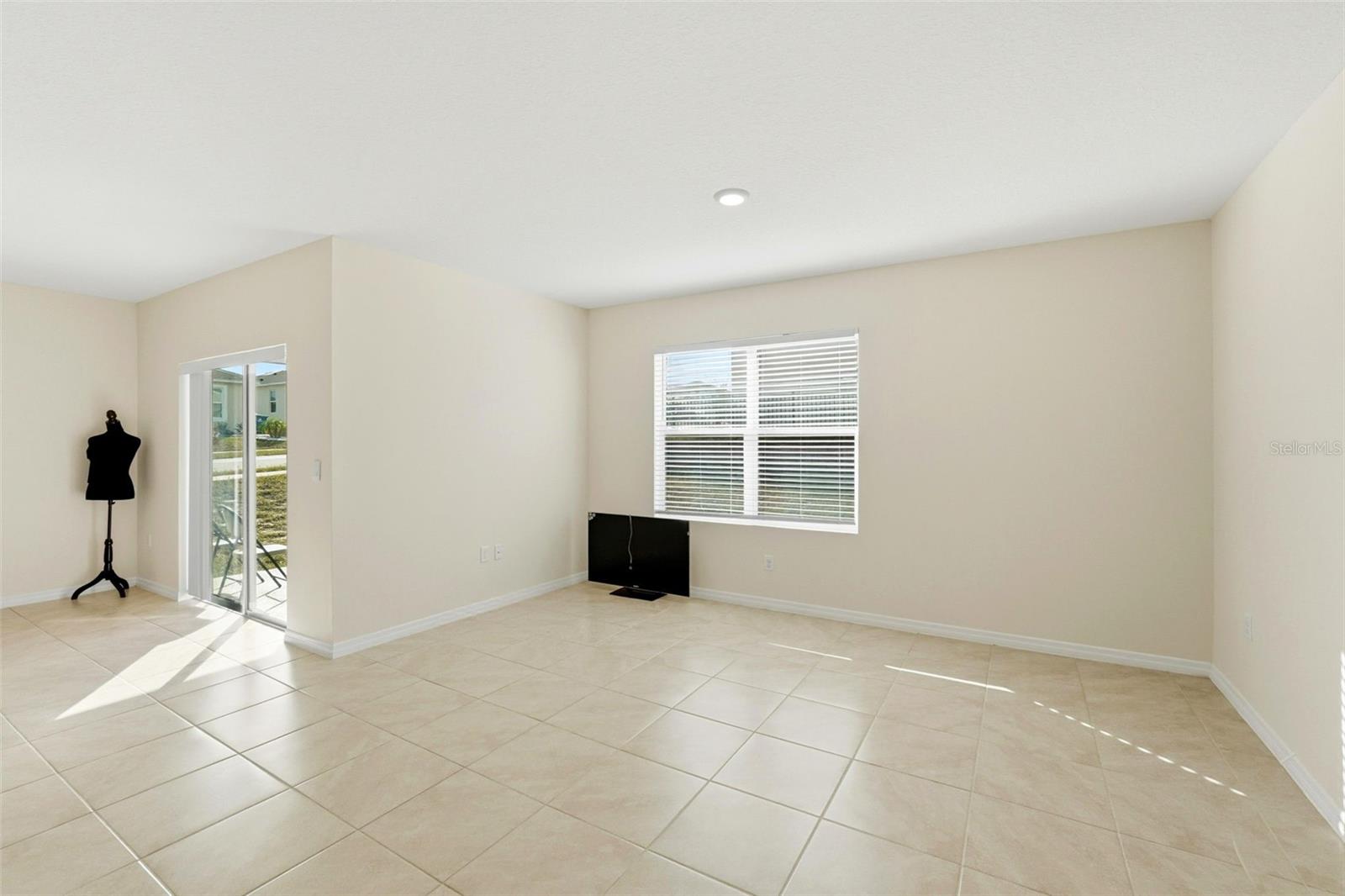 1349 Sugarwood St Property Photo 16