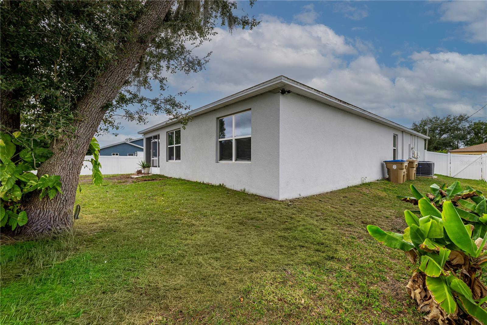 415 Francisco Way Property Photo 19