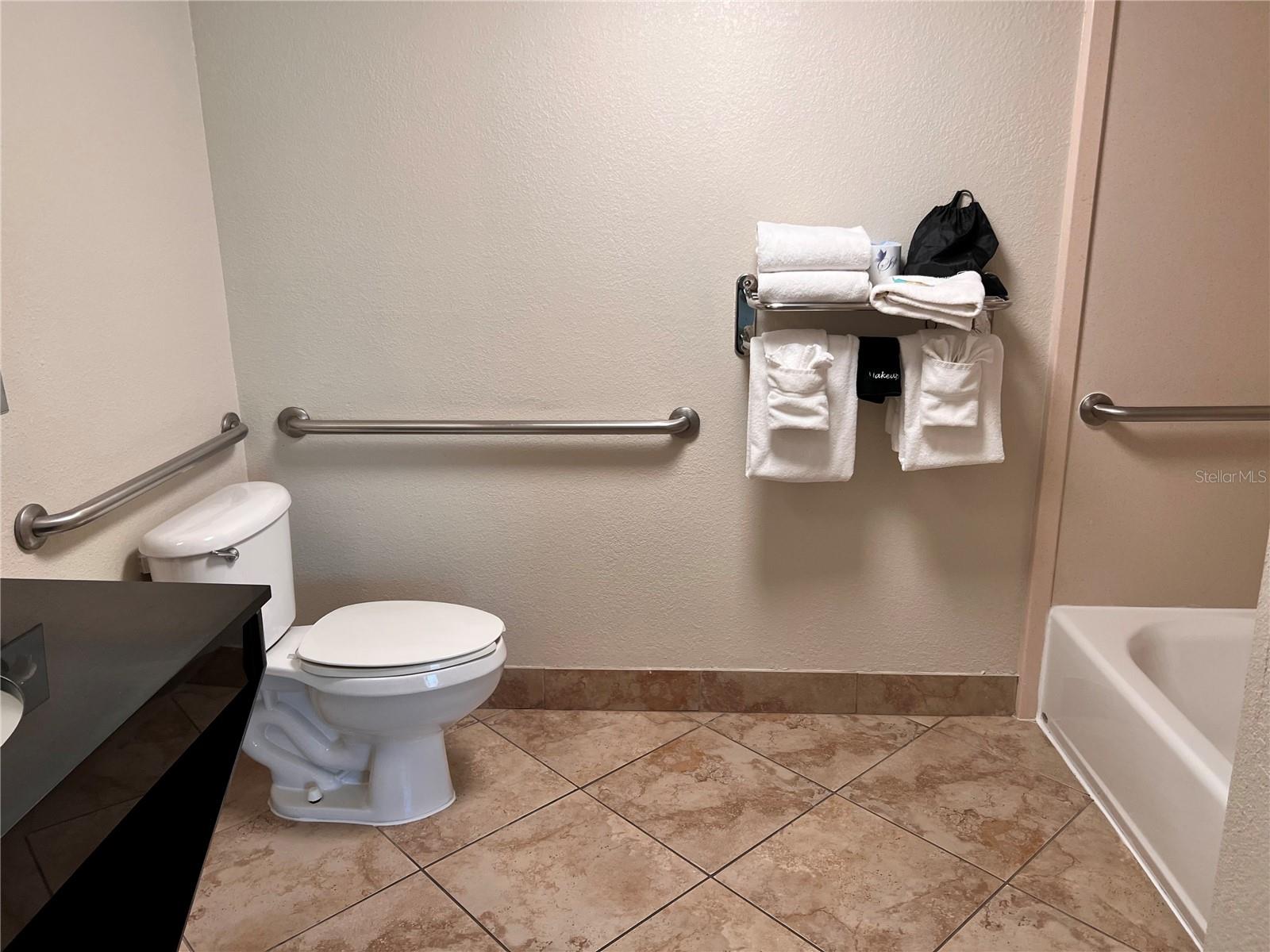 3000 Maingate Ln #415 Property Photo 9
