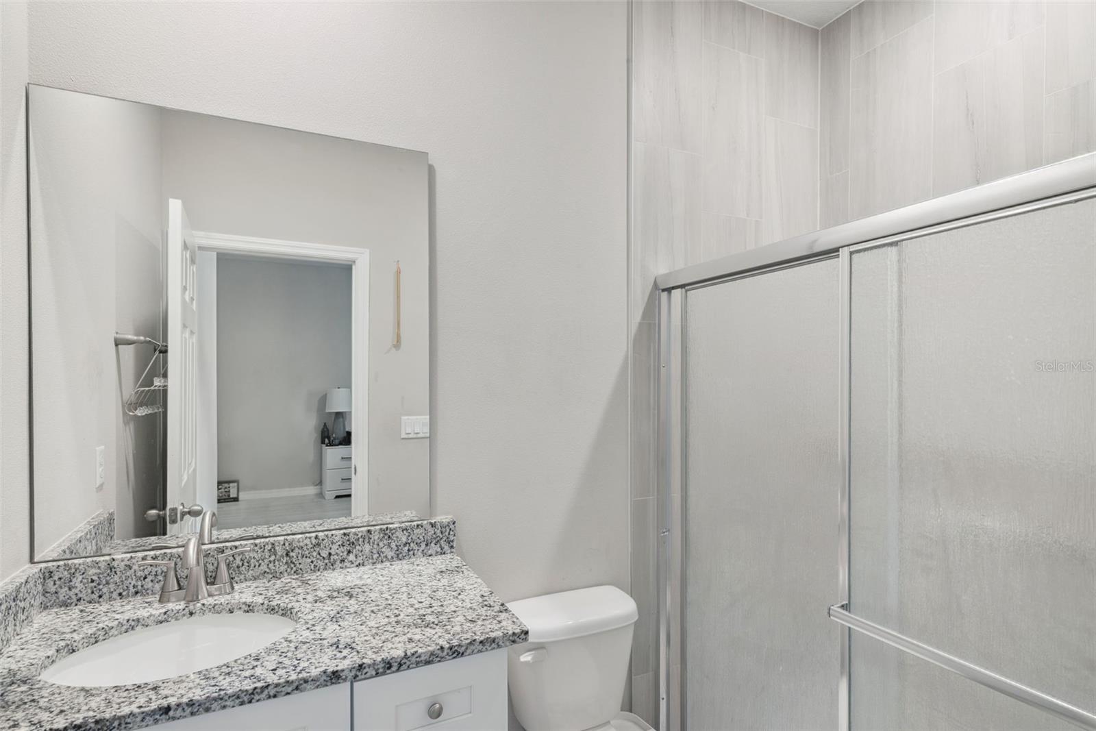 1021/1023 Titcomb St Property Photo 14