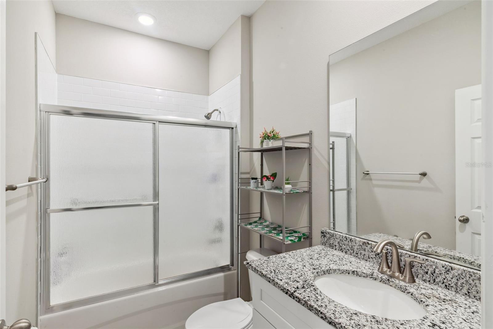 1021/1023 Titcomb St Property Photo 29