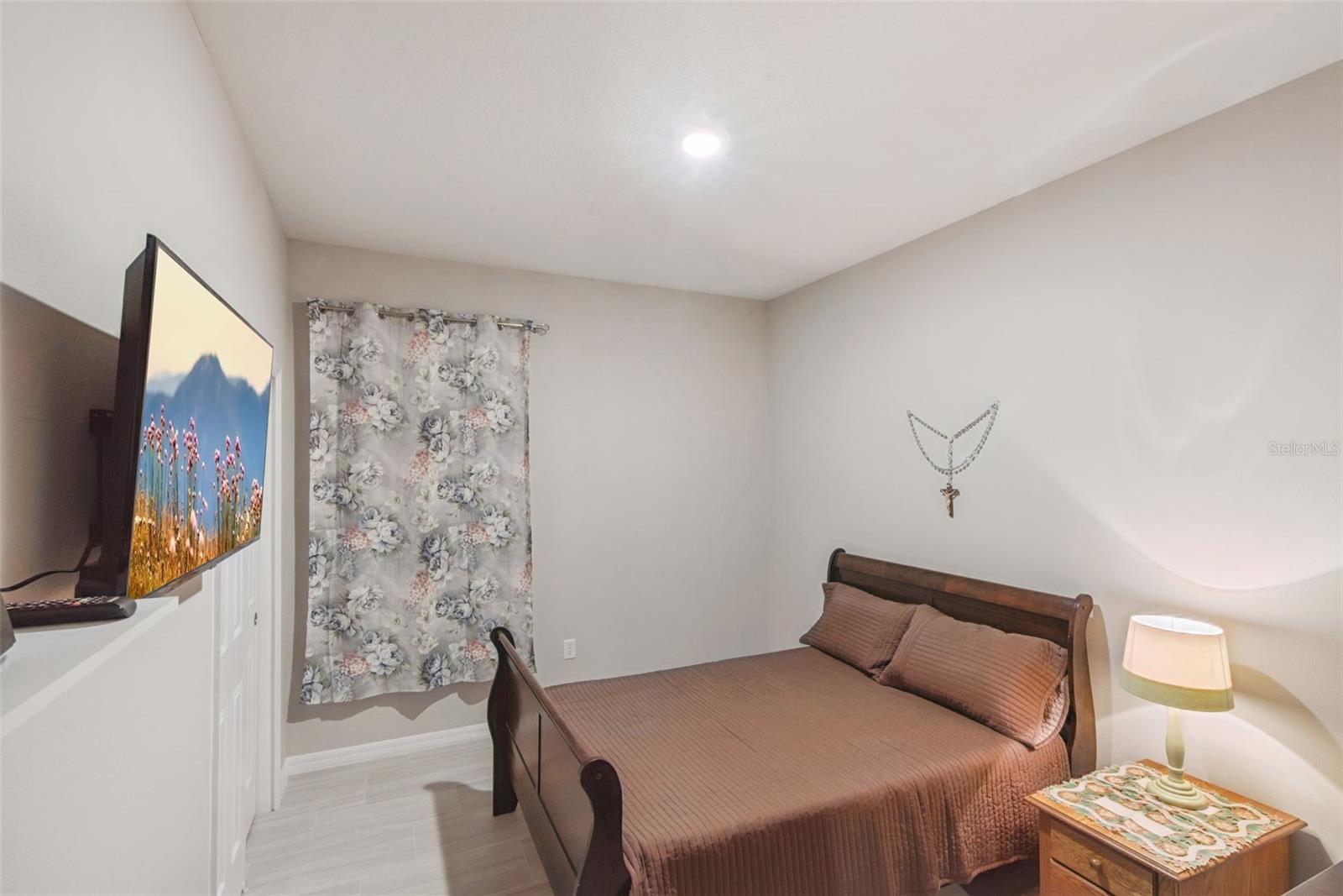 1021/1023 Titcomb St Property Photo 30