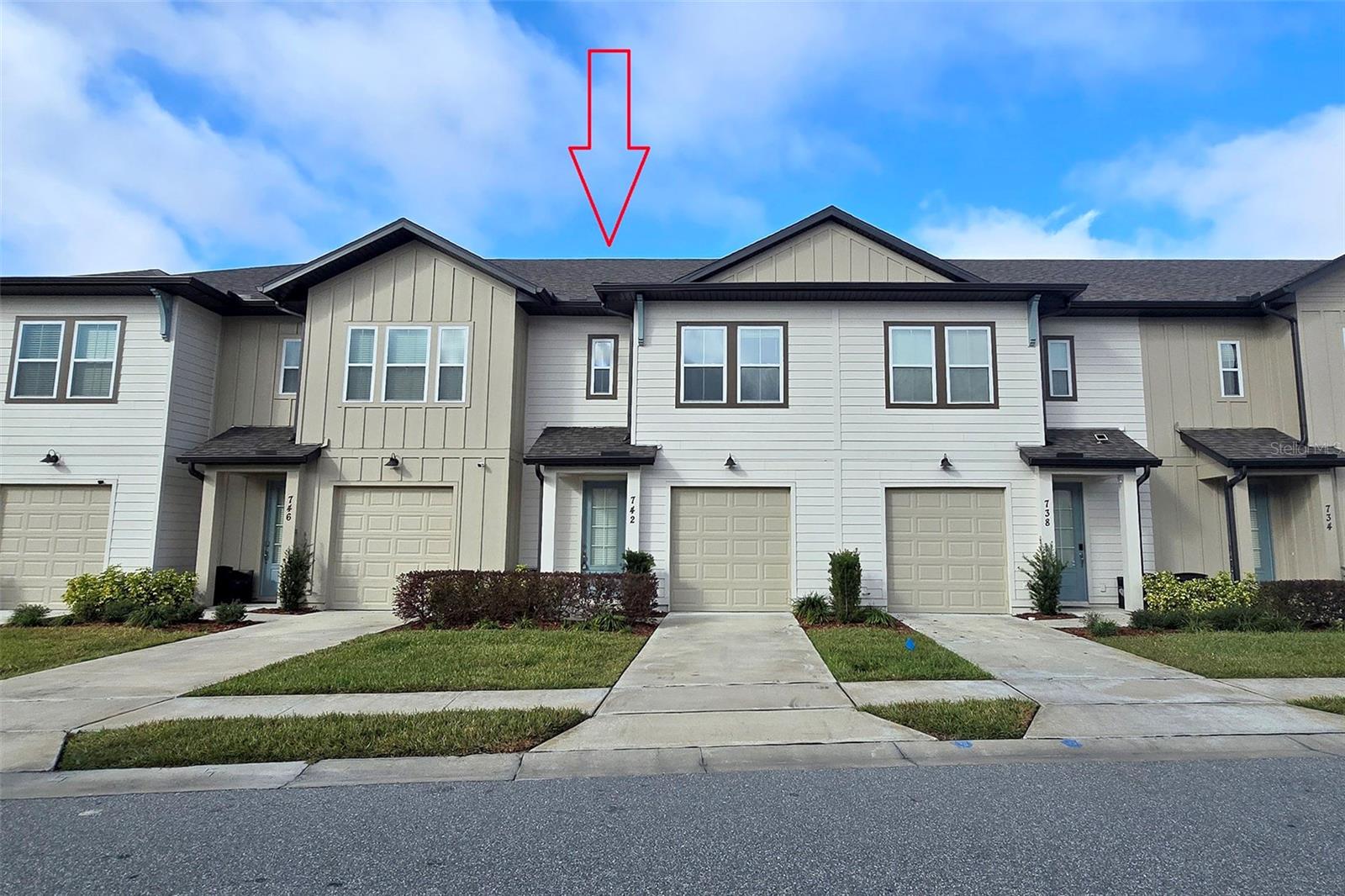 742 LONGBOAT DR Property Photo 1