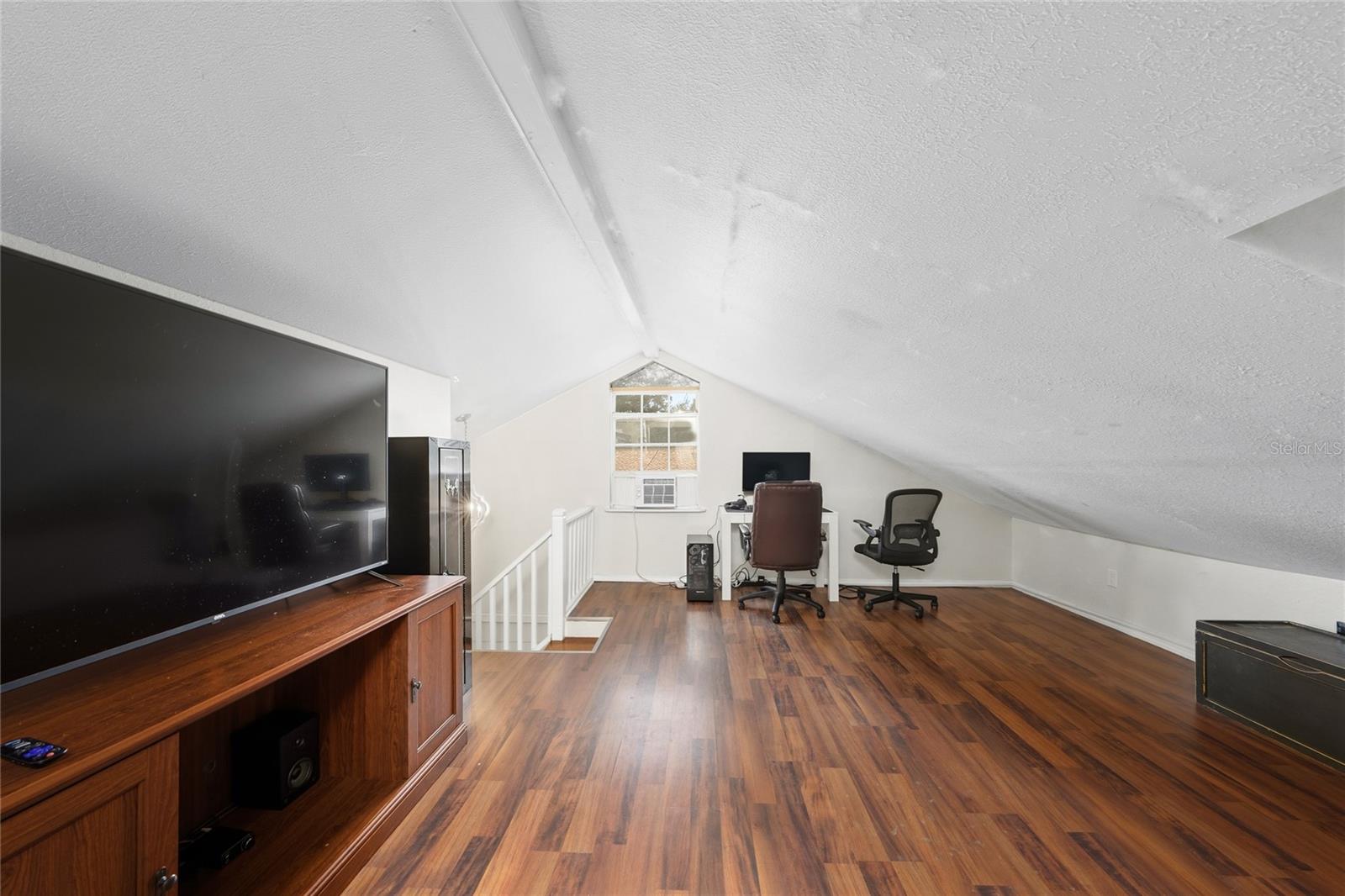 511 Glendale St Property Photo 19