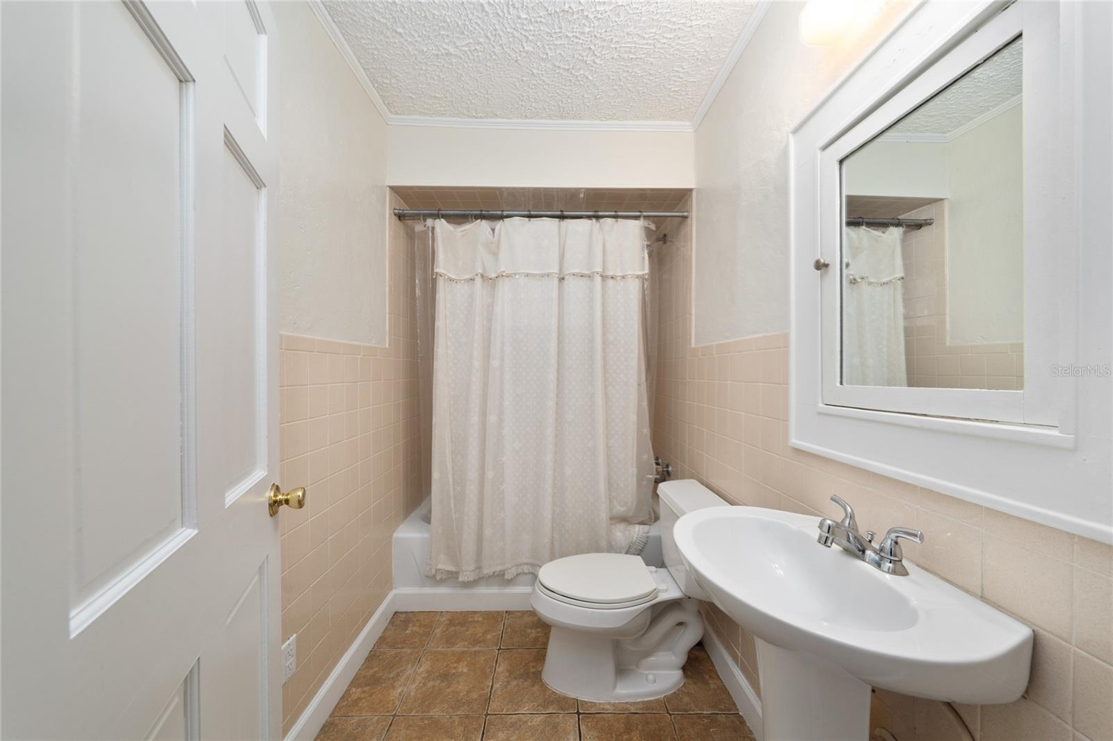 511 Glendale St Property Photo 25