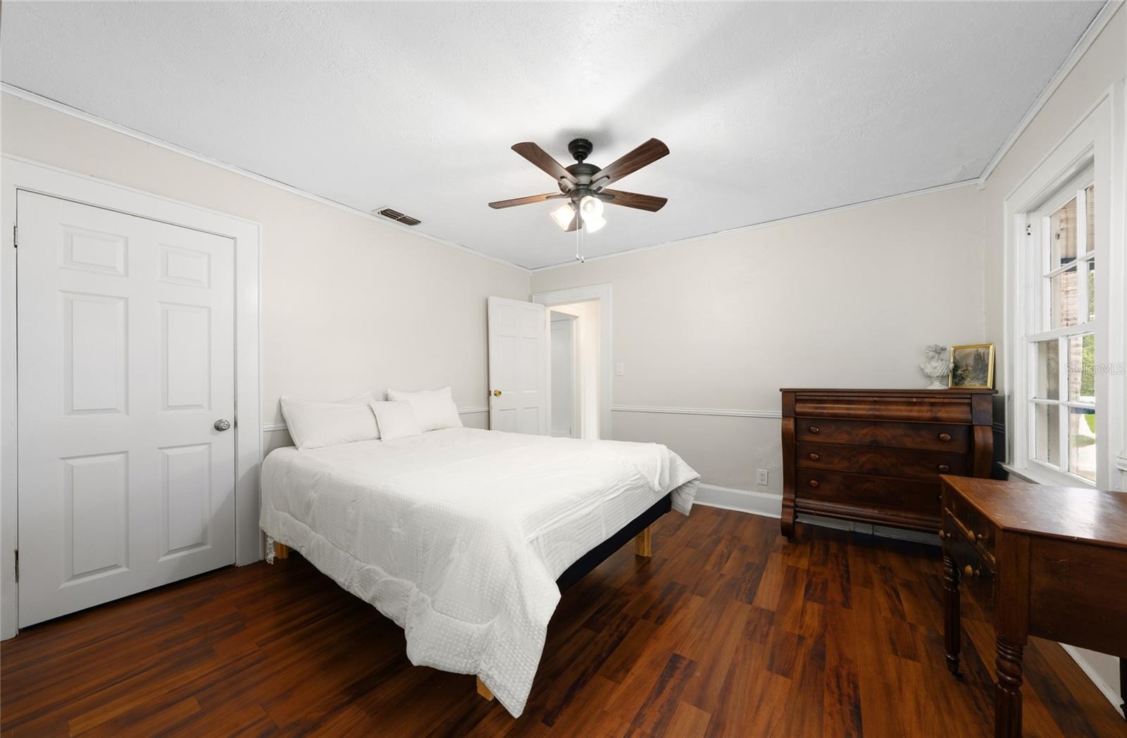 511 Glendale St Property Photo 27