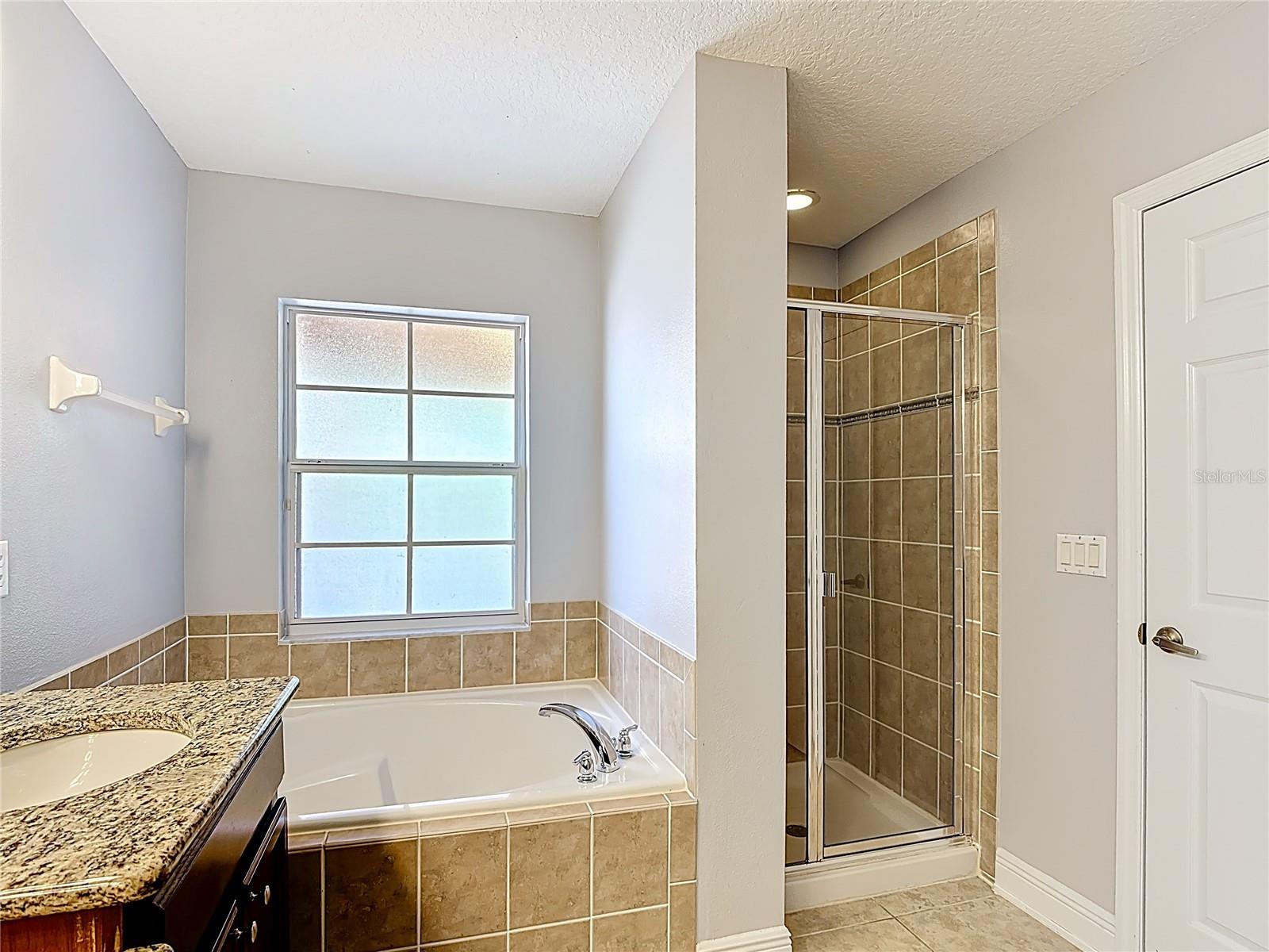 885 Assembly Ct Property Photo 32