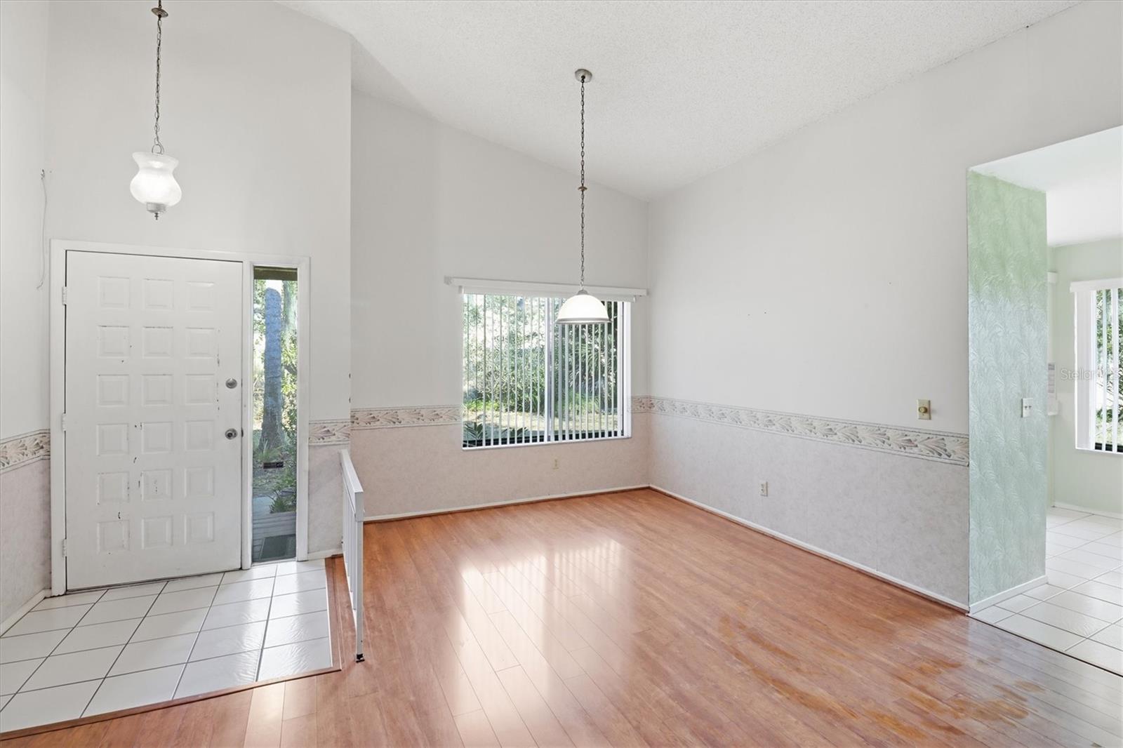 519 Stanton Pl Property Photo 3