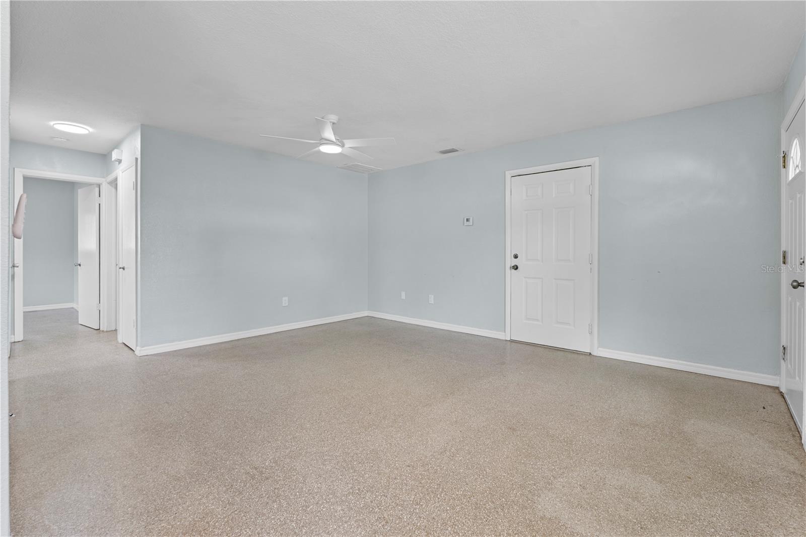 11987 Maple St Property Photo 10