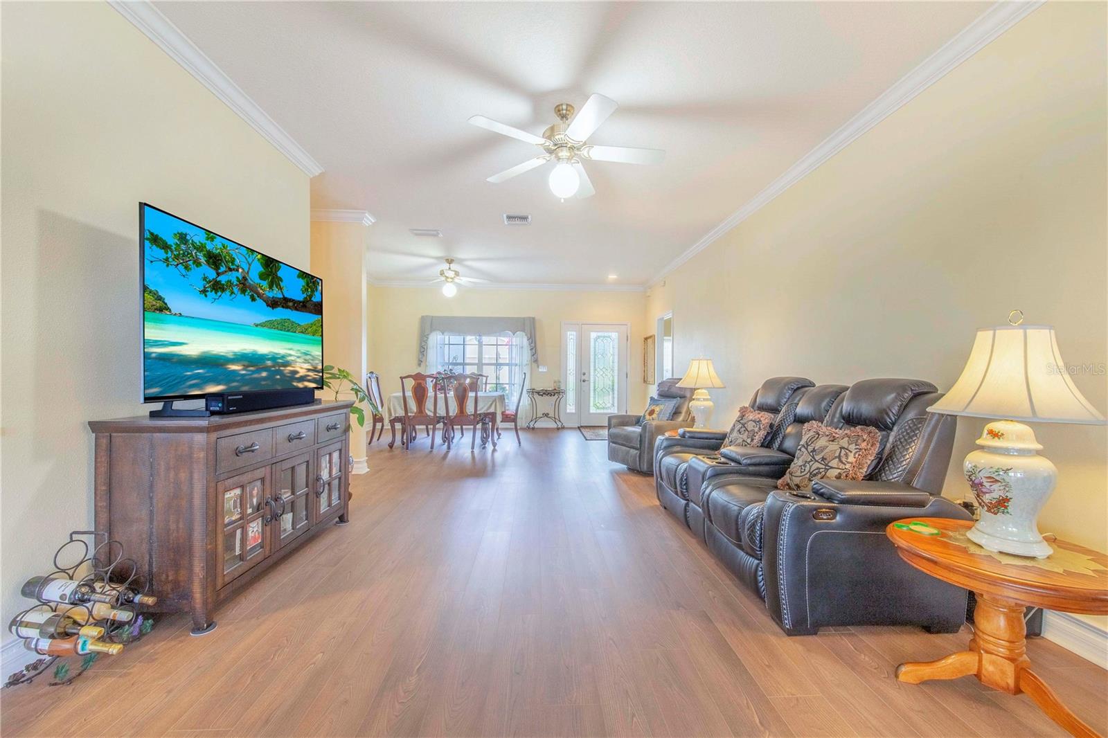 4081 Dunmore Dr Property Photo 15