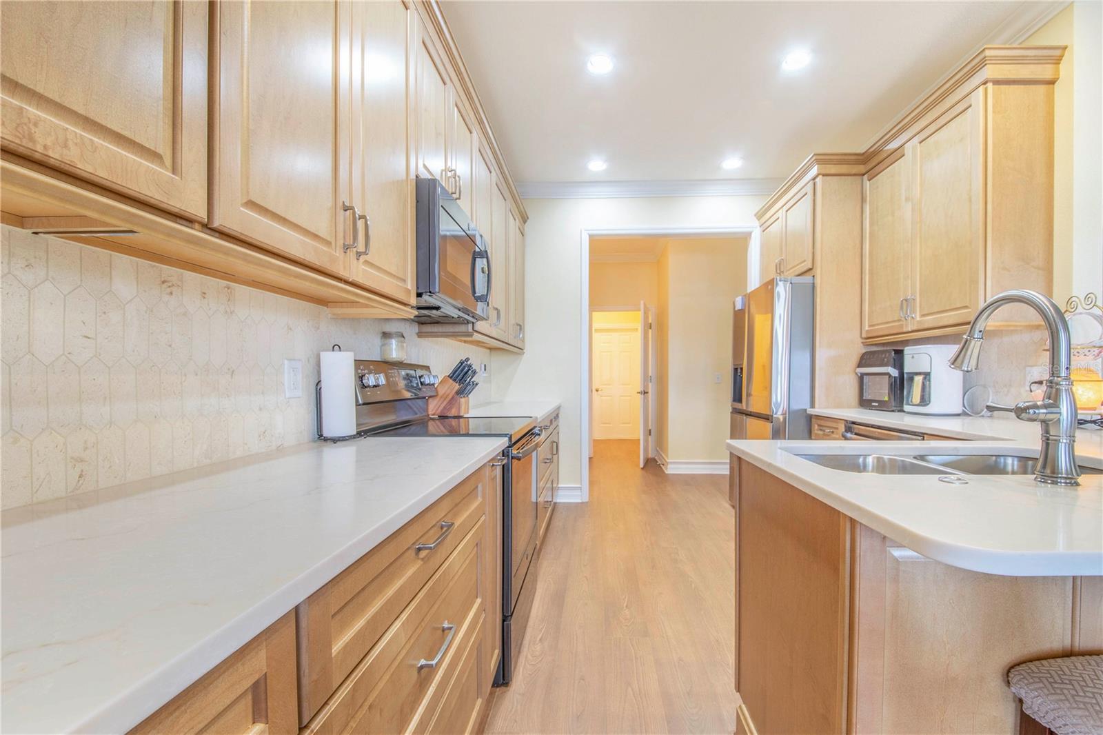4081 Dunmore Dr Property Photo 23