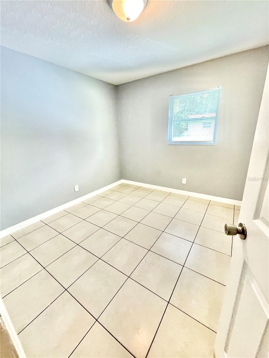 403 Terry St Property Photo 3