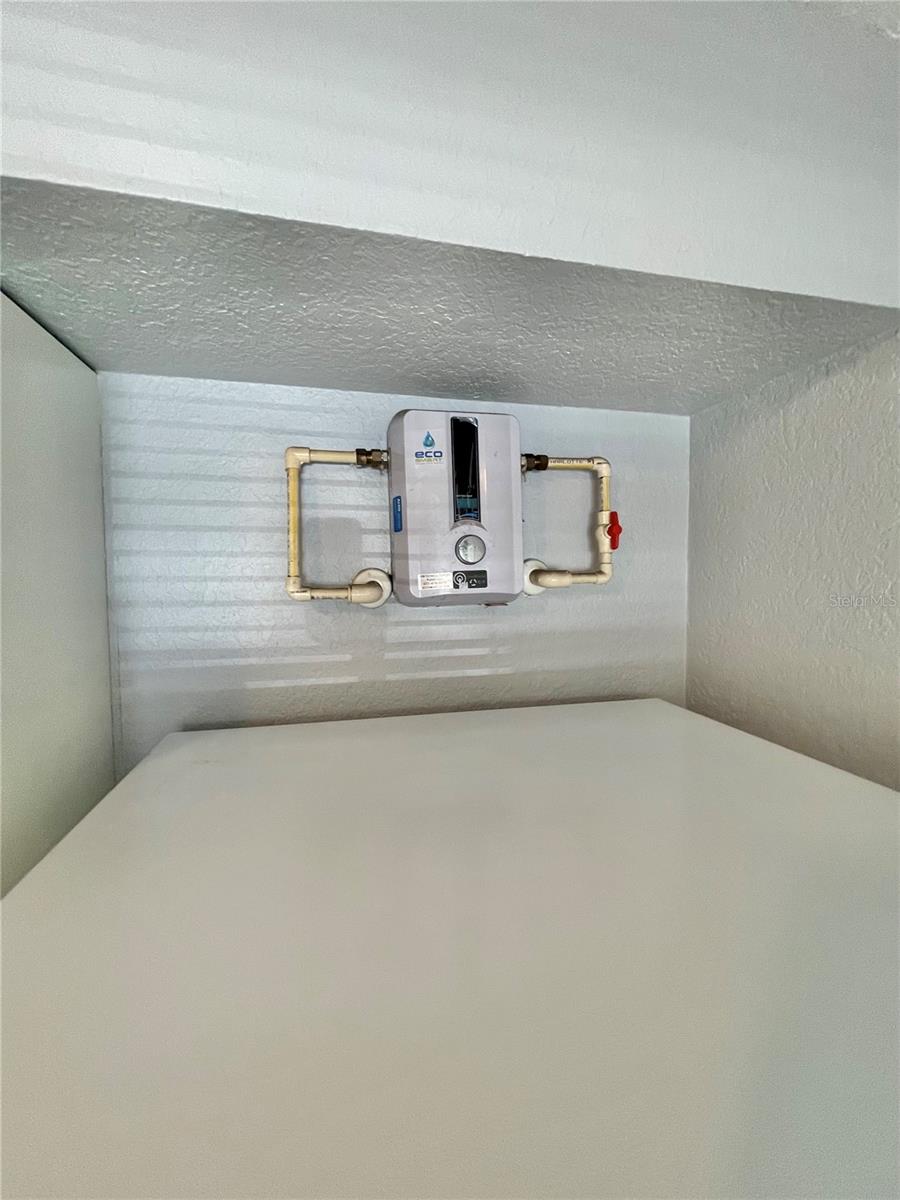 403 Terry St Property Photo 10