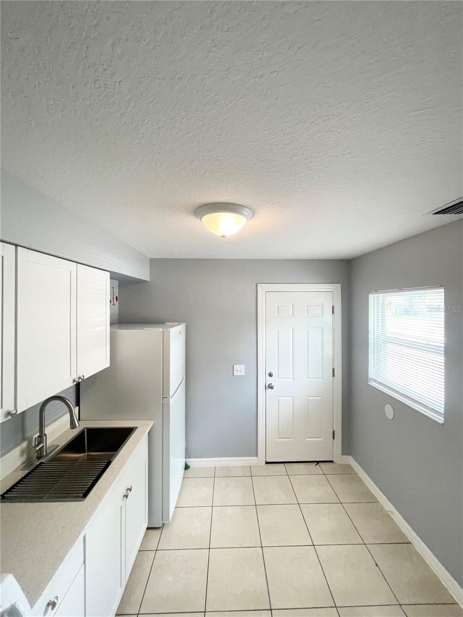 403 Terry St Property Photo 13