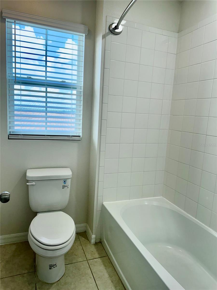 2540 Blowing Breeze Ave Property Photo 19