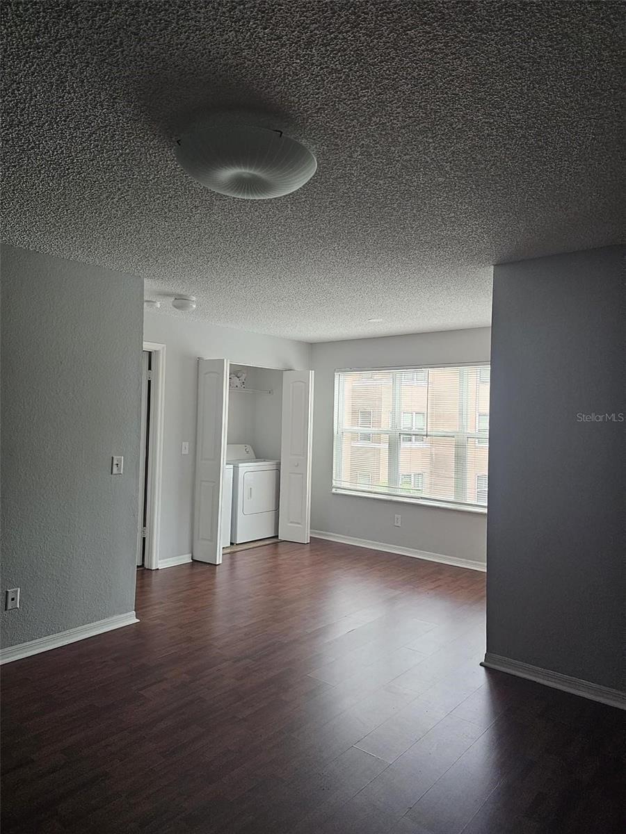 4532 Commander Dr #2122 Property Photo 5