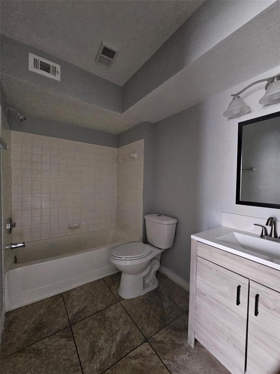 4532 Commander Dr #2122 Property Photo 7