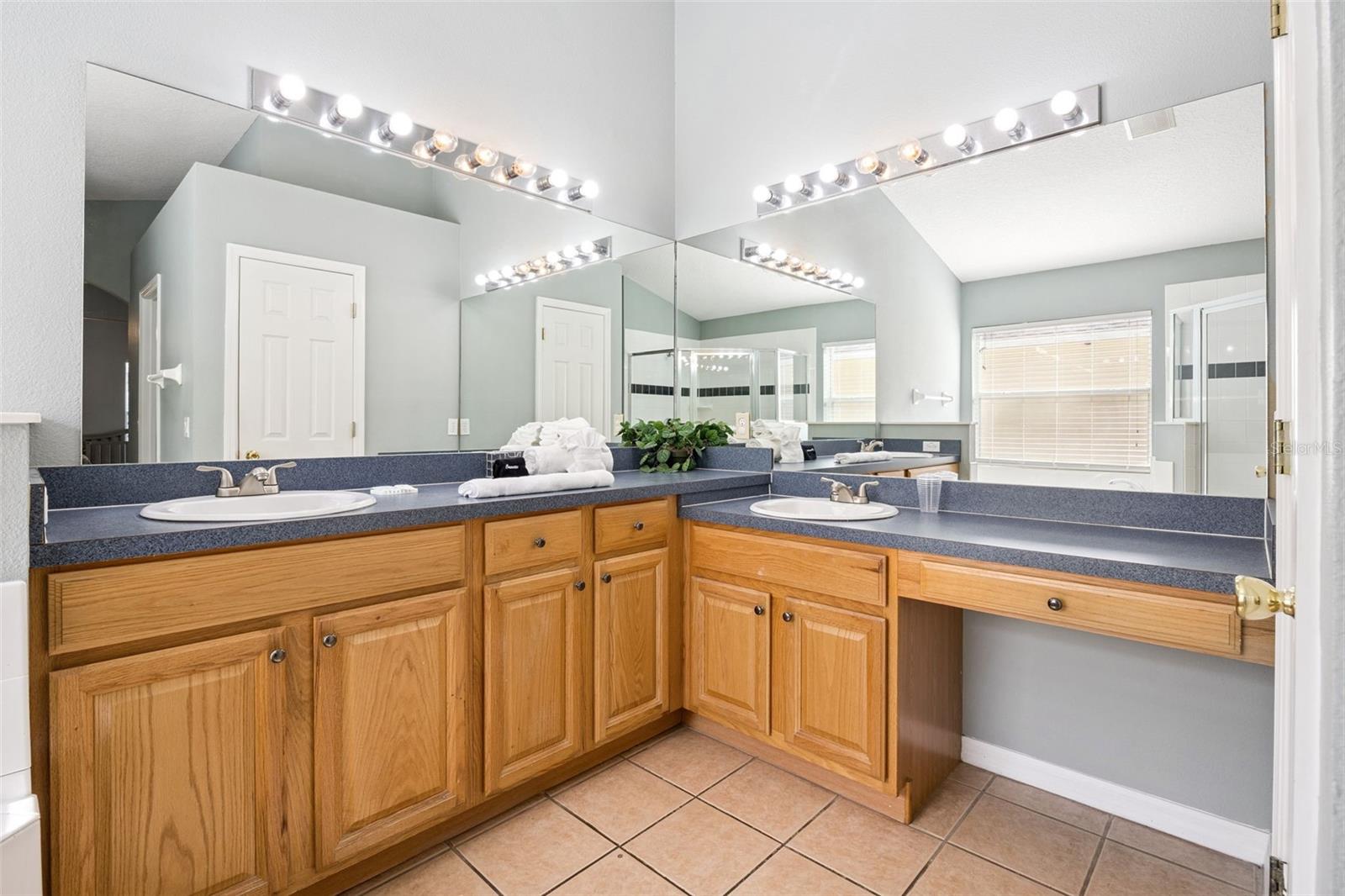 746 Kildrummy Dr Property Photo 24