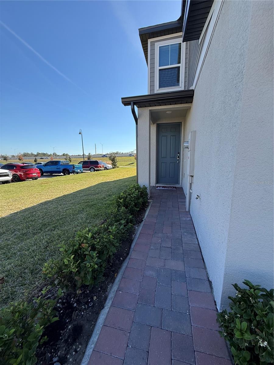 2130 Crape Jasmine Ln Property Photo 2