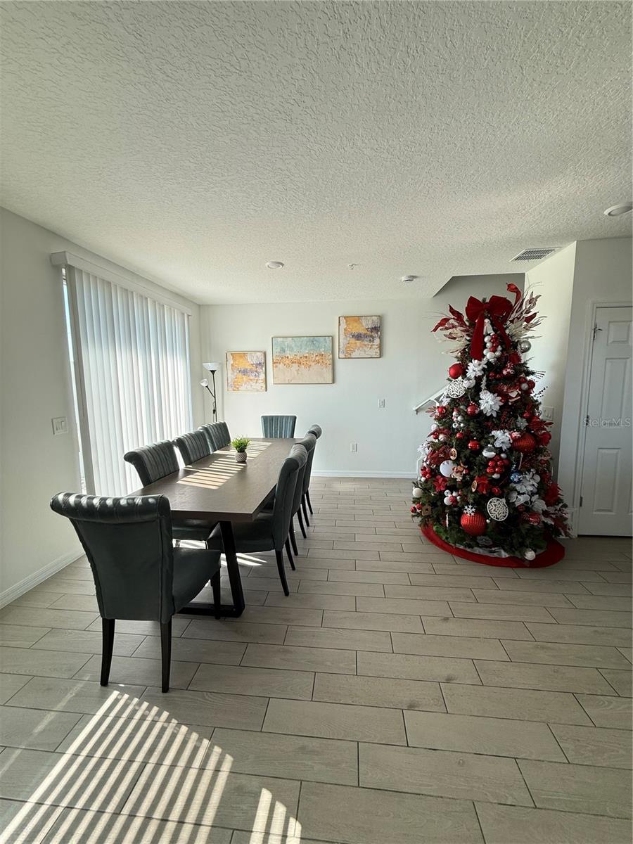 2130 Crape Jasmine Ln Property Photo 5