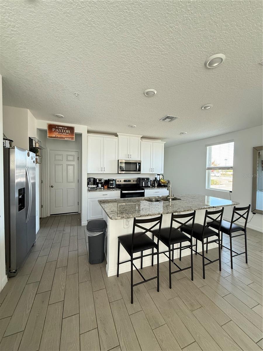 2130 Crape Jasmine Ln Property Photo 8