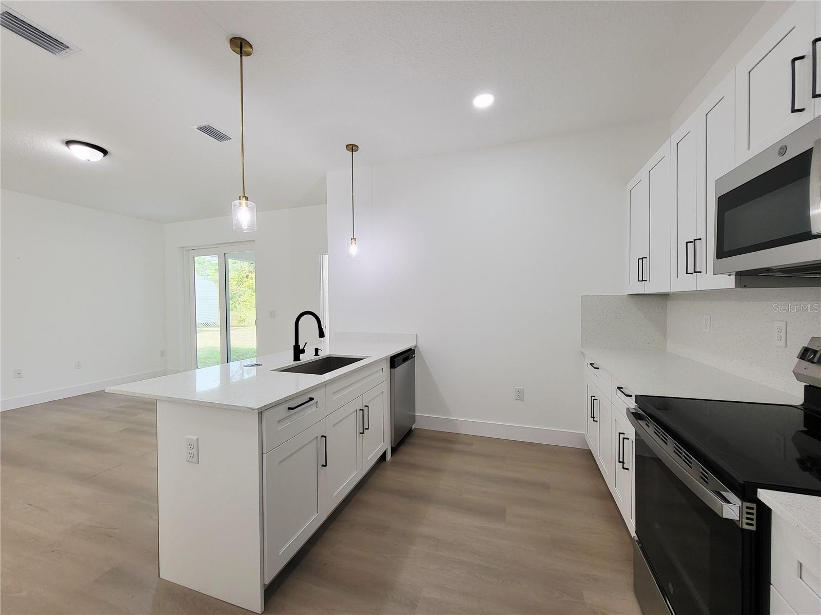 1751 Nandina Ct Nw Property Photo 7