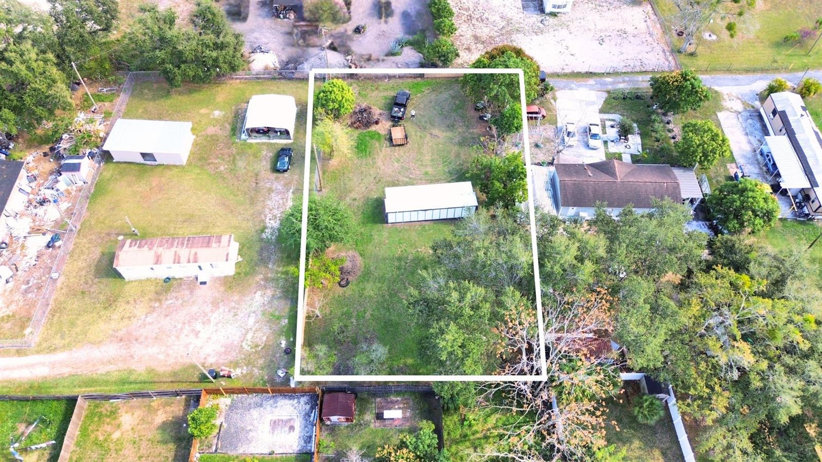 9560 Hoenstine Ave Property Photo 4