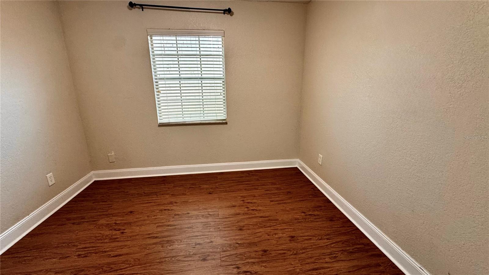 205 Lewfield Cir #205 Property Photo 8