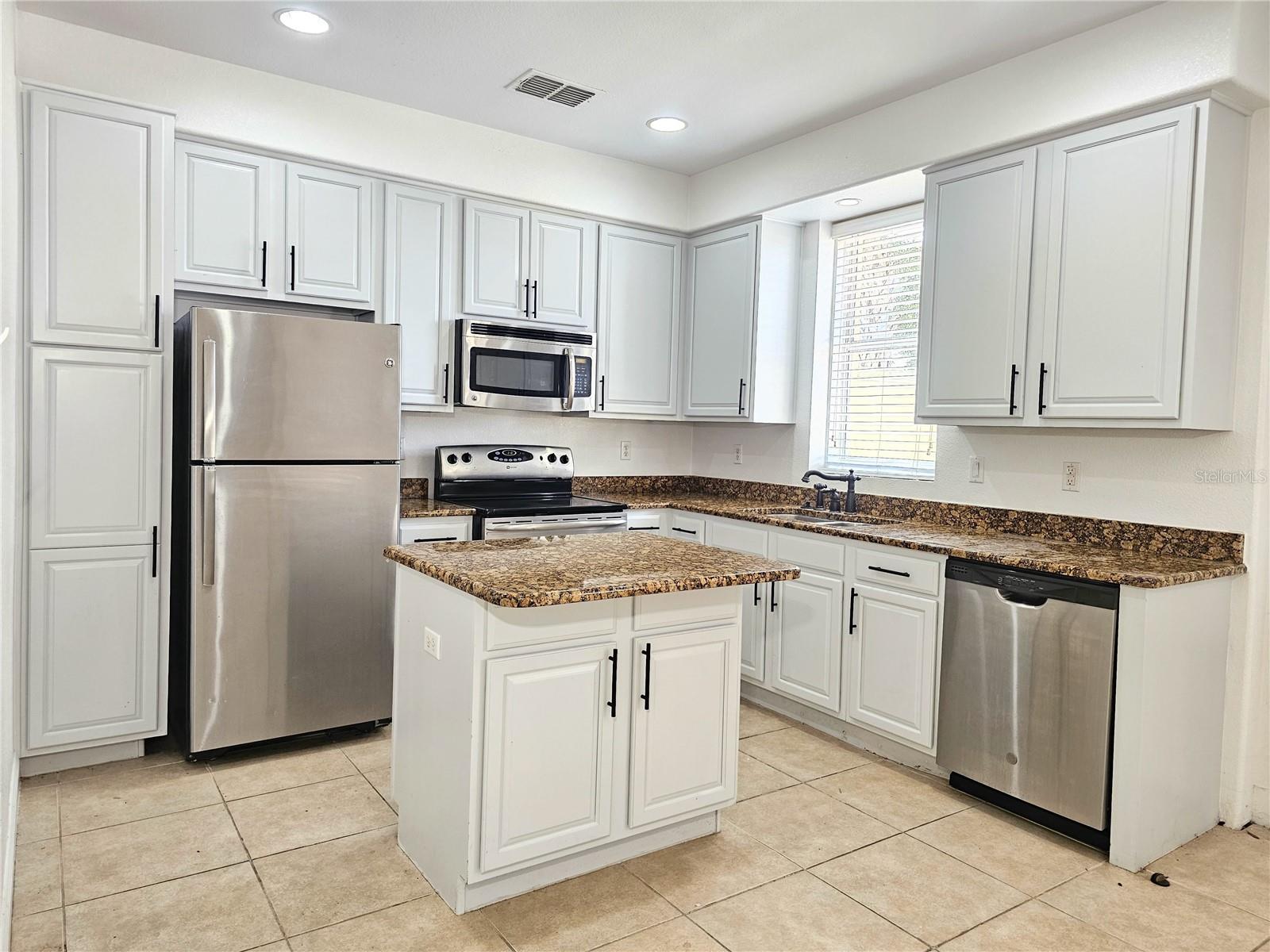 2616 Bella Vista Dr Property Photo 5