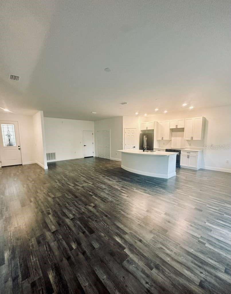 121 Argyle Ave Property Photo 10