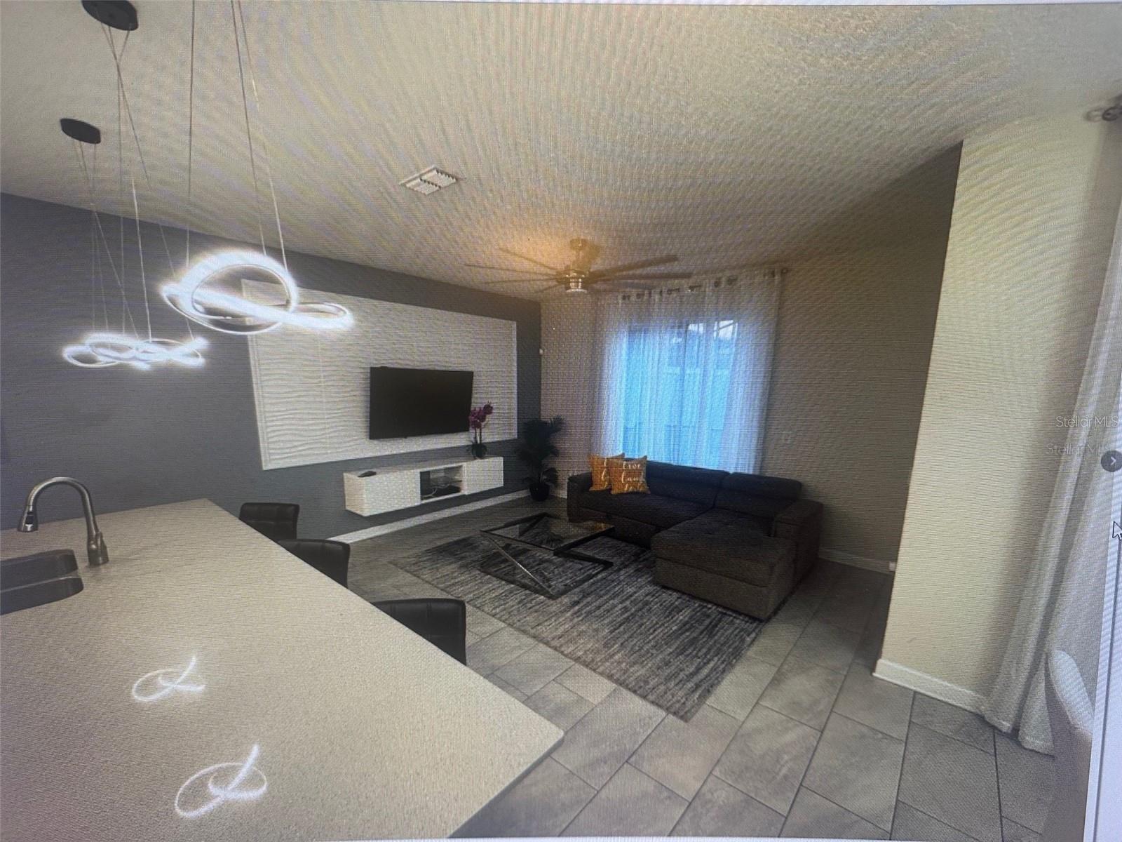 4976 Windermere Ave Property Photo 4